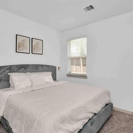 4Bedroom Escape - Near Med Center With Backyard هيوستن المظهر الخارجي الصورة