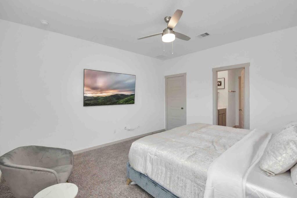 4Bedroom Escape - Near Med Center With Backyard هيوستن المظهر الخارجي الصورة