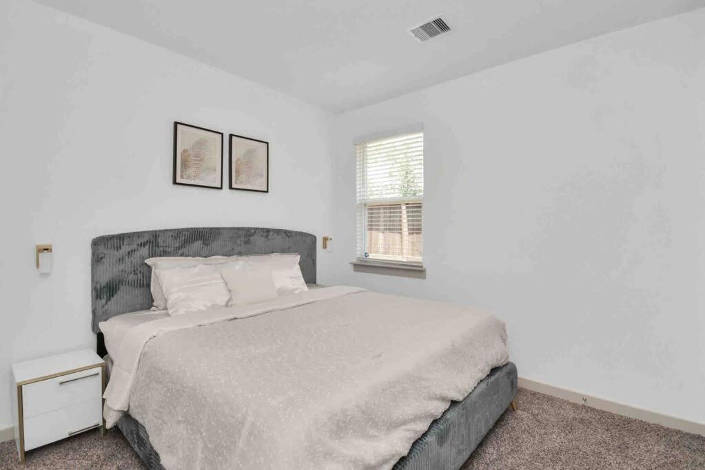 4Bedroom Escape - Near Med Center With Backyard هيوستن المظهر الخارجي الصورة